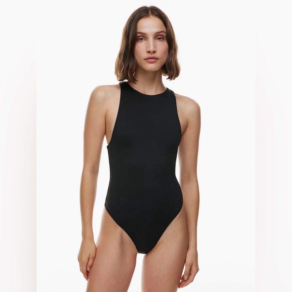 Aritzia Babaton 90s Contour Bodysuit